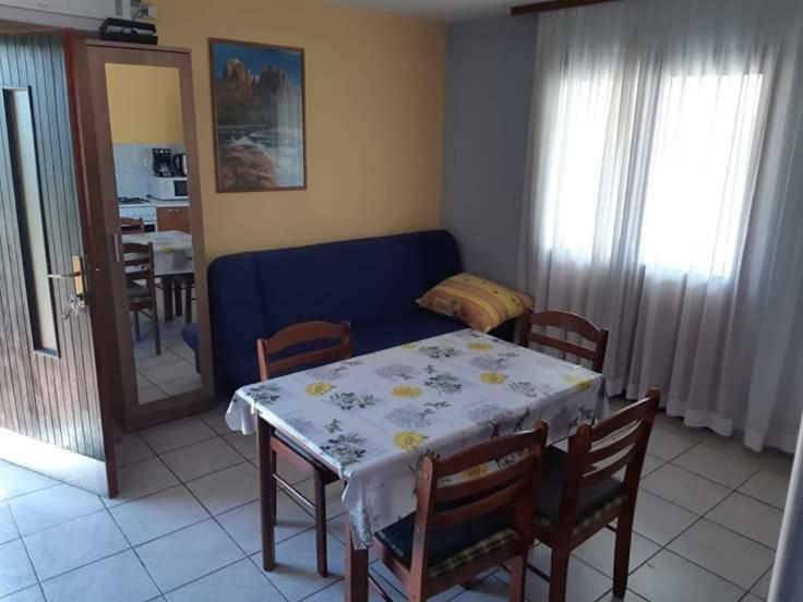 Apartmani Katica Vir Exteriör bild